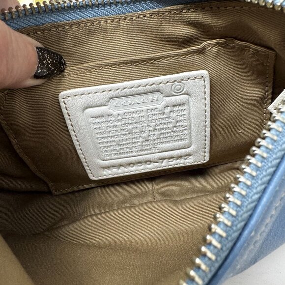 Coach Blue & White Leather Buckle Shoulder Bag With Zip Closure & Inner Pockets - Picture 3 of 9